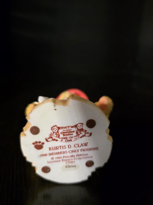Cherished Teddies 1996 Kurtis D. Claw CT961 Members Only Figurine
