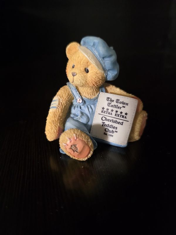 Cherished Teddies Cub E Bear With Newspaper 1995 Membership Figurine Enesco PRE OWNED