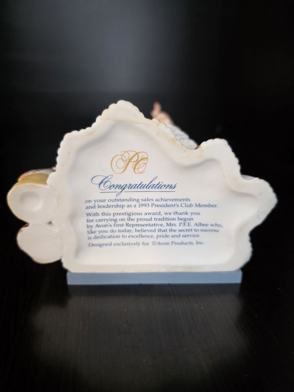 1993 Avon 11" Porcelain Figurine Woman Victorian Mrs Albee Award  PRE OWNED