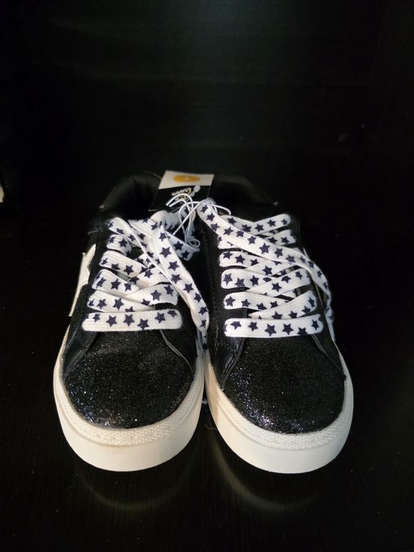 Kids' Kaitlyn Court Sneakers - Art Class Black  SIZE 1New NO BOX