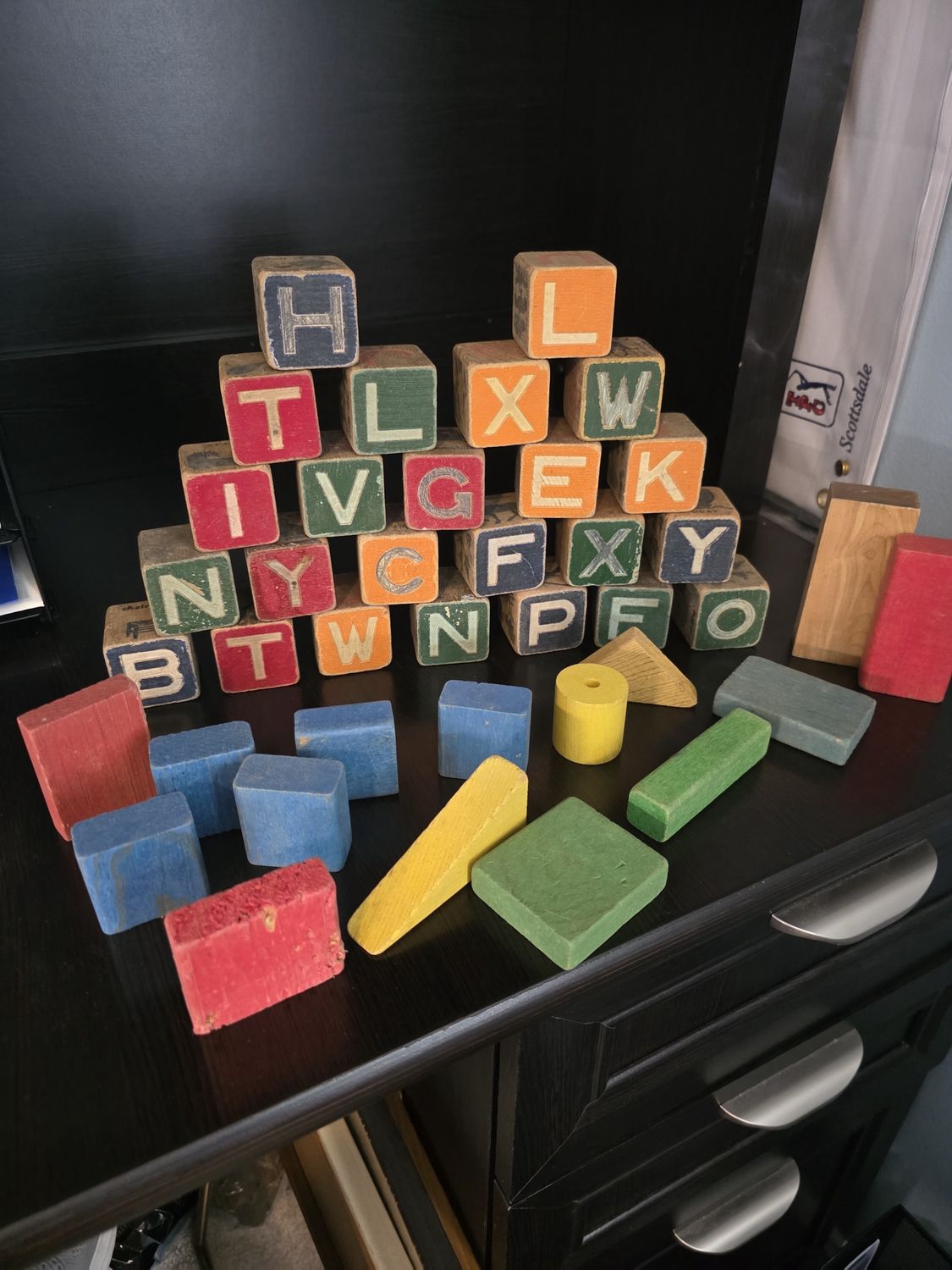 LOT OF VINTAGE BLOCKS