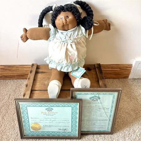 VINTAGE RARE. 1984 Cabbage Patch Kids 16” Black African American Girl Doll NO BOX
