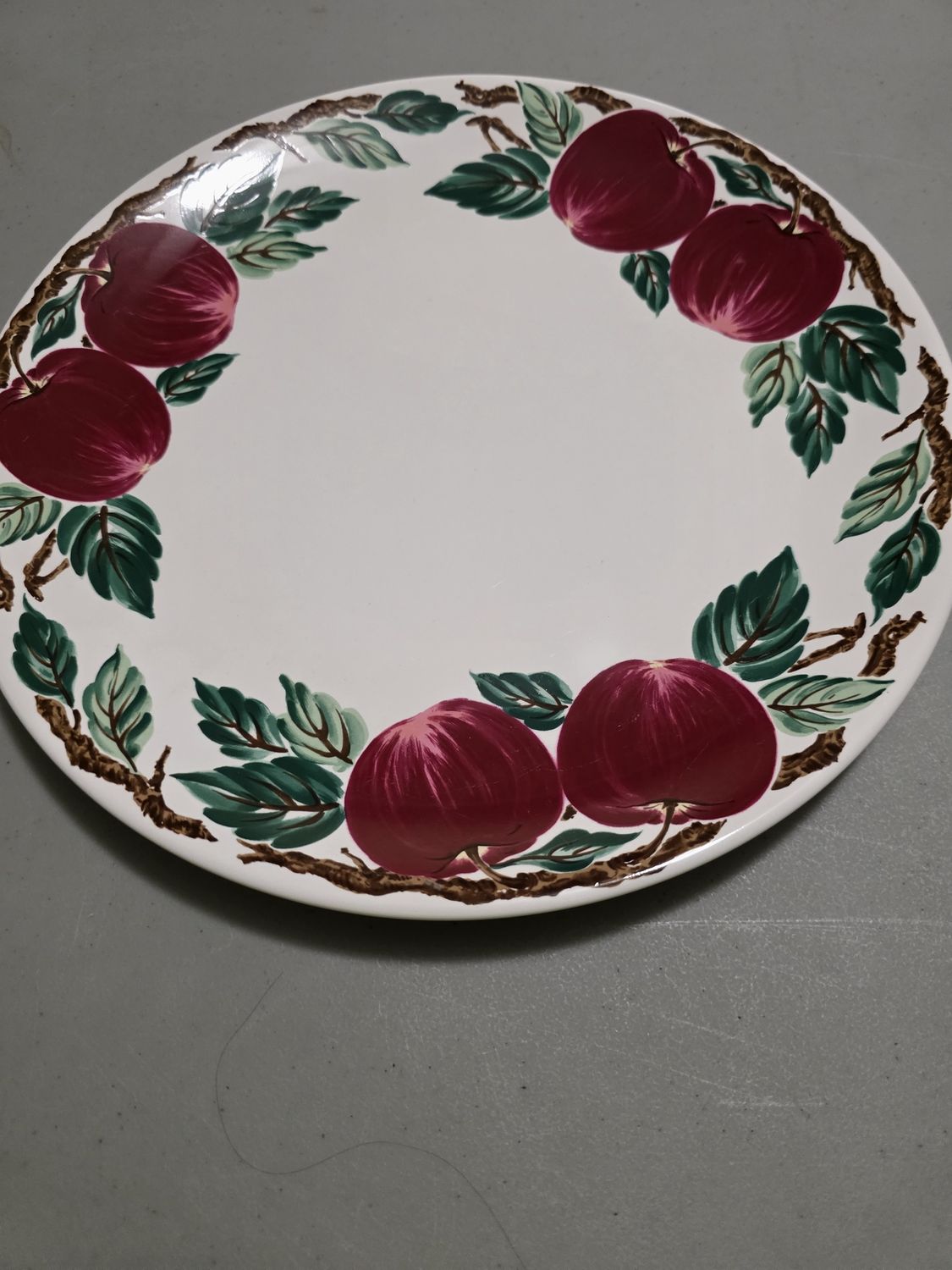 NANCY CALHOUN JAPAN CAFE CLASSICO BELLA ROMA 12&quot; SERVING DISH APPLES PRE OWNED VINTAGE