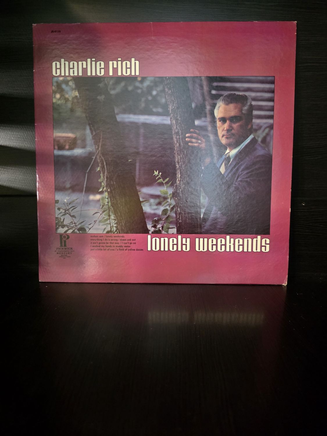 Lonely Weekends By Charlie Rich JS-6139 Vinyl PRE OWNED