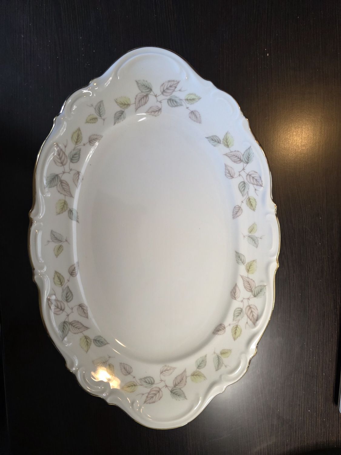 Mitterteich Bavaria Falling Leaves 15 in serving dish 54