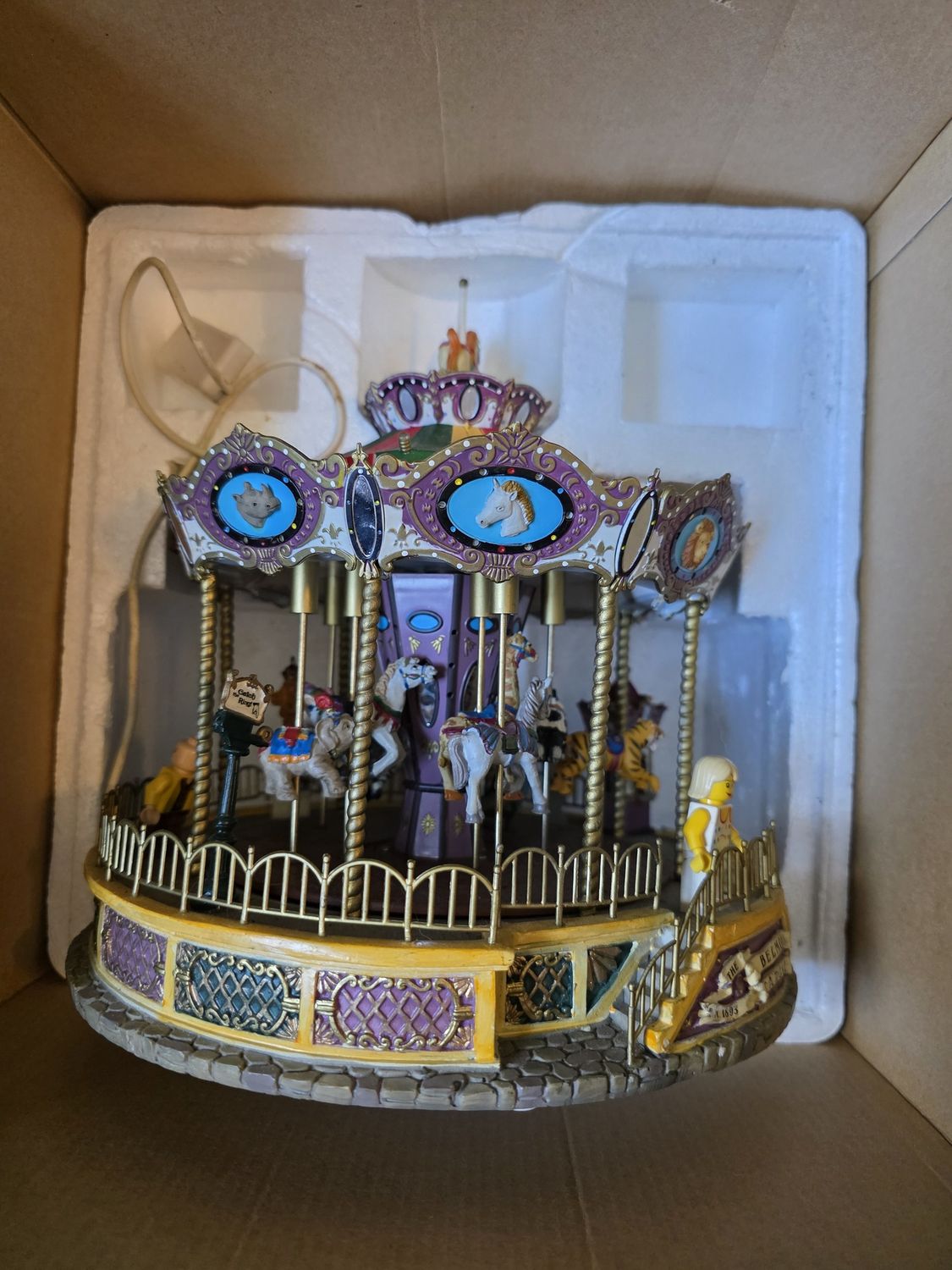 Lemax Village Sights &amp; Sounds Collection Belmont Carousel 44171 Retired Org Box