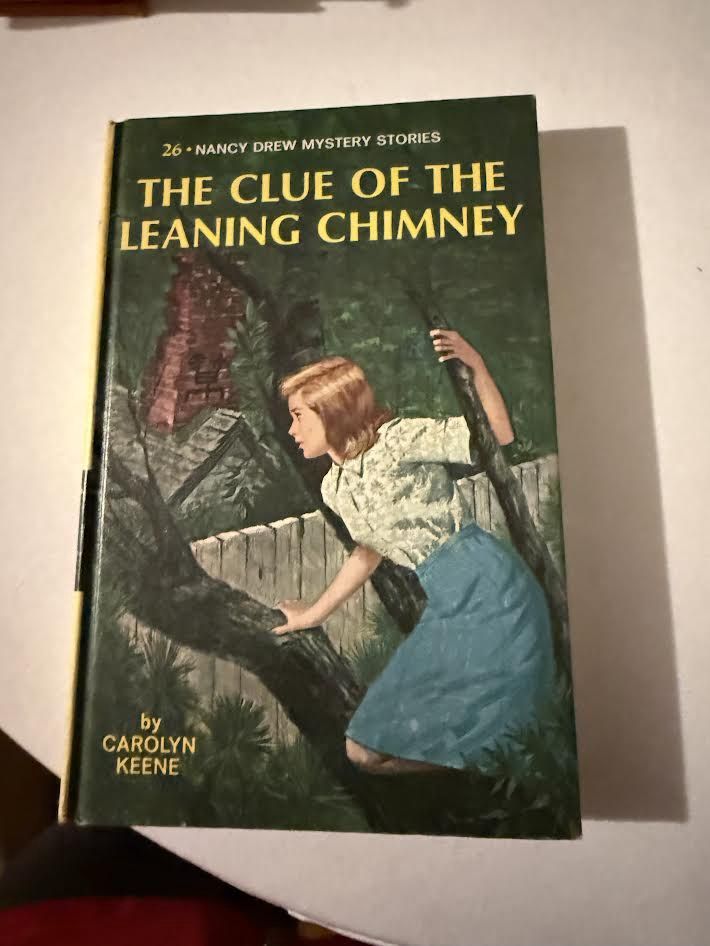 Nancy Drew The Clue of the Leaning Chimney Book