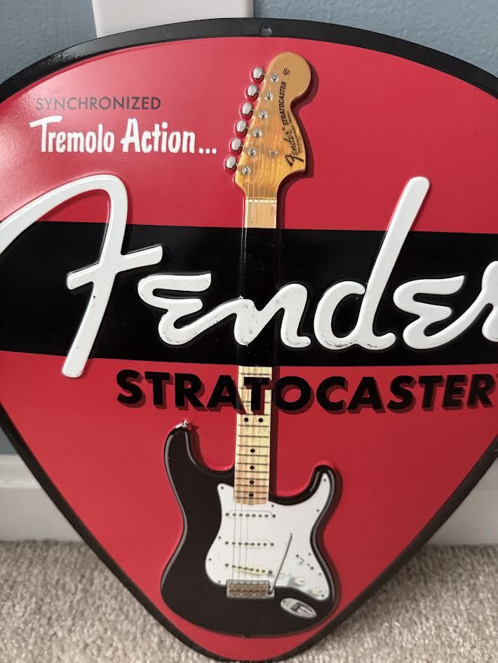 Fender STRATOCASTER PICK DISPLAY SIGN Electric Vintage Cool Look Metal Embossed