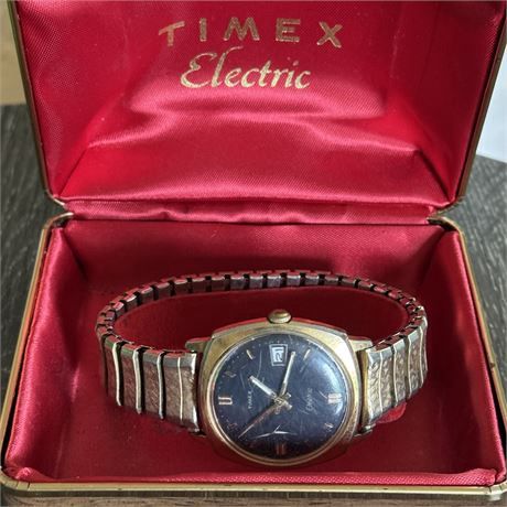 Vintage Timex Electric Watch