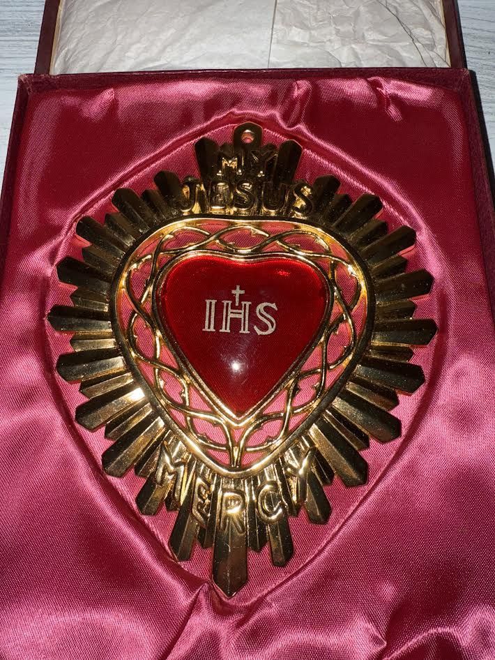 Jesus Mercy Casket Plaque Sacred Heart Gold Tone Metal Vtg Convent Catholic Wall
