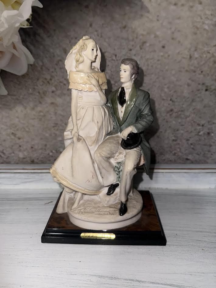 Valentino collection wedding couple made in Italy resin figurine