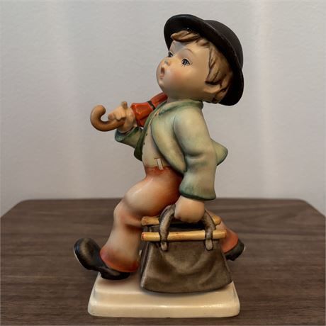 &quot;Merry Wanderer&quot; TM2 7.5&quot; Goebel Hummel Figurine
