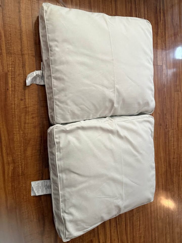 New Garden Lucky 2 Outdoor Cushions with 6 Extra Cases