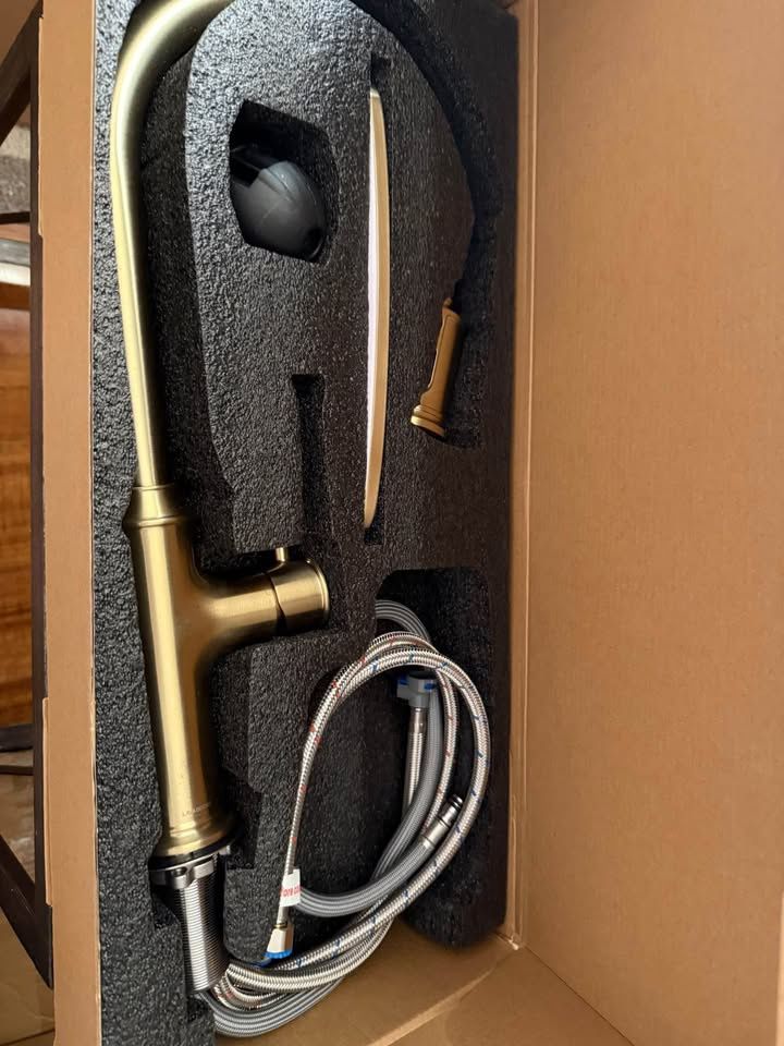 New Lava Odora Pull Down Gold Kitchen Faucet 17 inches high and 11 inches long