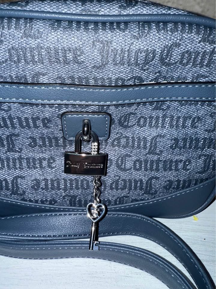 NWT Juicy Couture Eastside Westside Camera Crossbody Style Purse