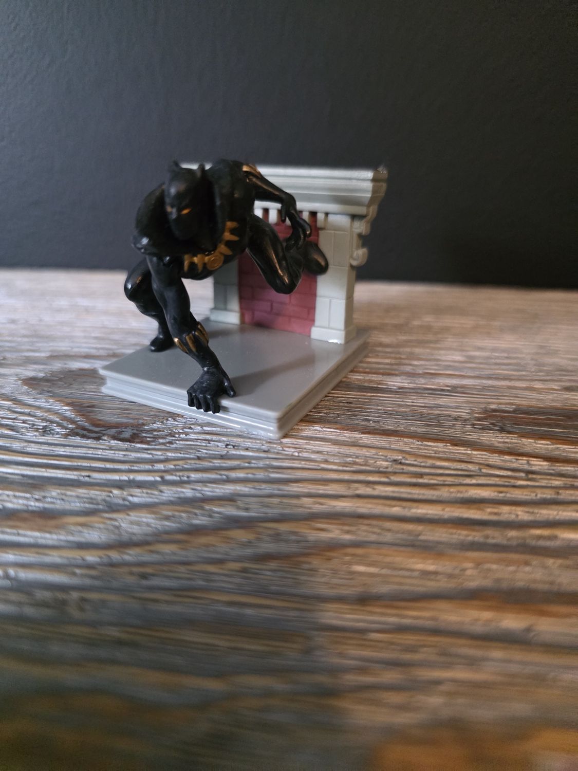 2011 Marvel Black Panther 3D Pre-Posed Figure  - 2.5&quot; x 2.5&quot; x 2&quot;