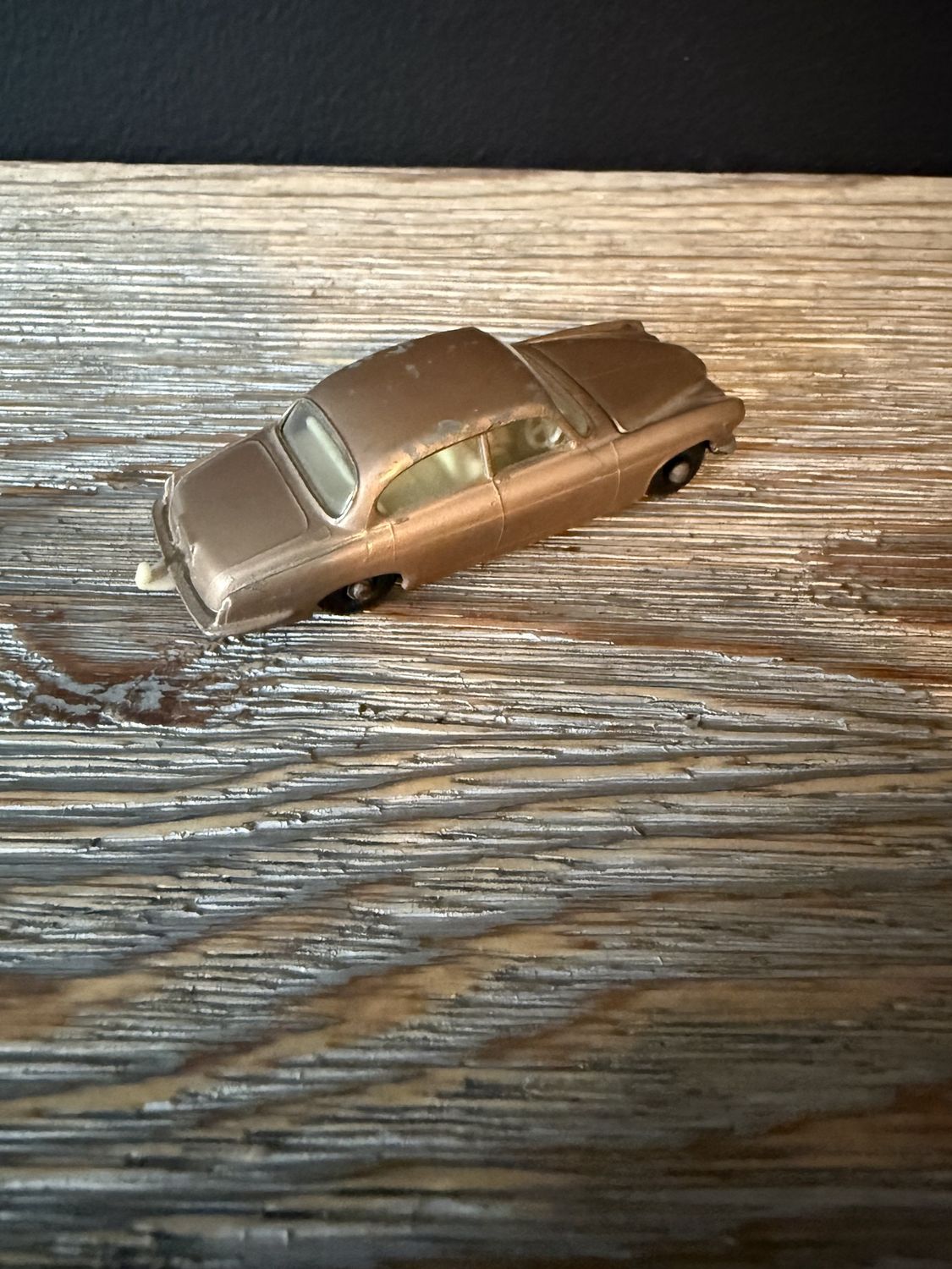 Matchbox 28 Jaguar MK10 Sedan