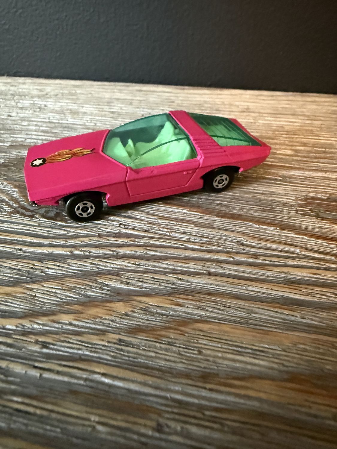 Vintage Matchbox Lesney Superfast #40 Vauxhall Guildsman in Hot Pink