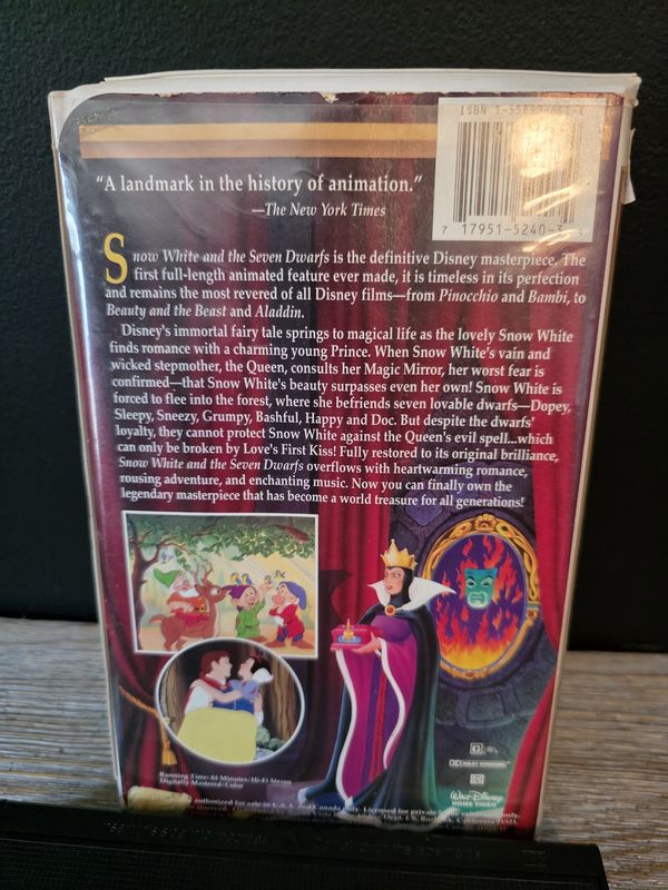 Snow White and the Seven Dwarfs (VHS, 1994, Clam Shell)