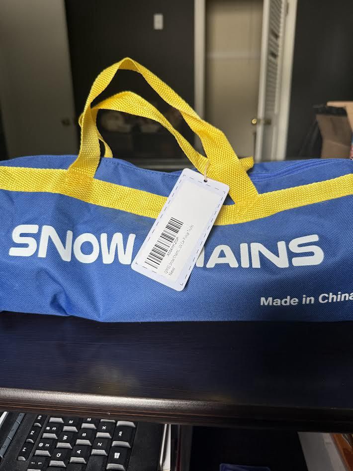 Snow Chains with Carrying Case  Brand New