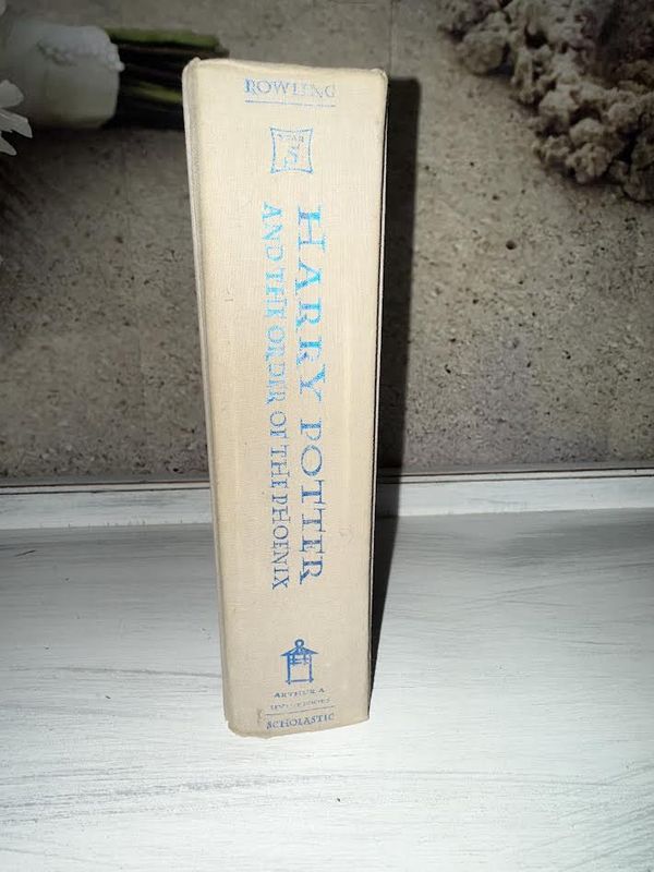 Harry Potter and the Order of the Phoenix Novel