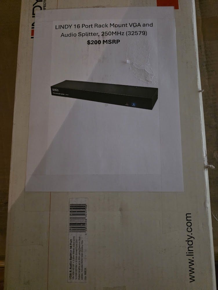 LINDY 16 PORT RACK MOUNT VGA &amp; AUDIO SPLITTER 32579 250MHZ OPEN BOX NEW
