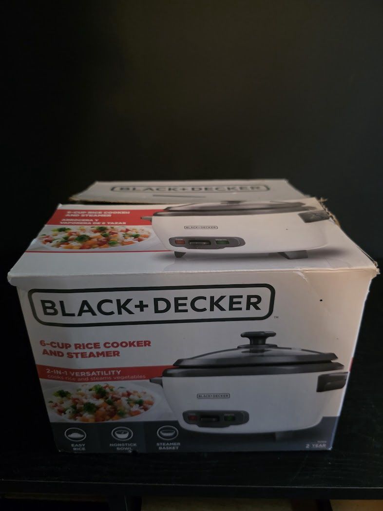 Black + Decker 6-Cup Rice Cooker and Steamer New Open Box