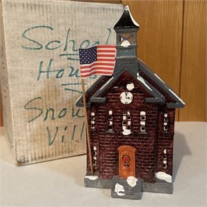 Dept 56 #56.50377 &quot; SCHOOL HOUSE &quot; Retired 1986