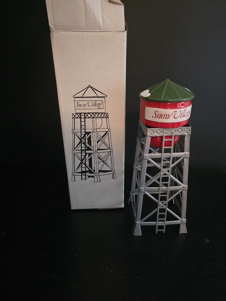 Department 56 Snow Village 11” Watertower Accessory with box 5133-0