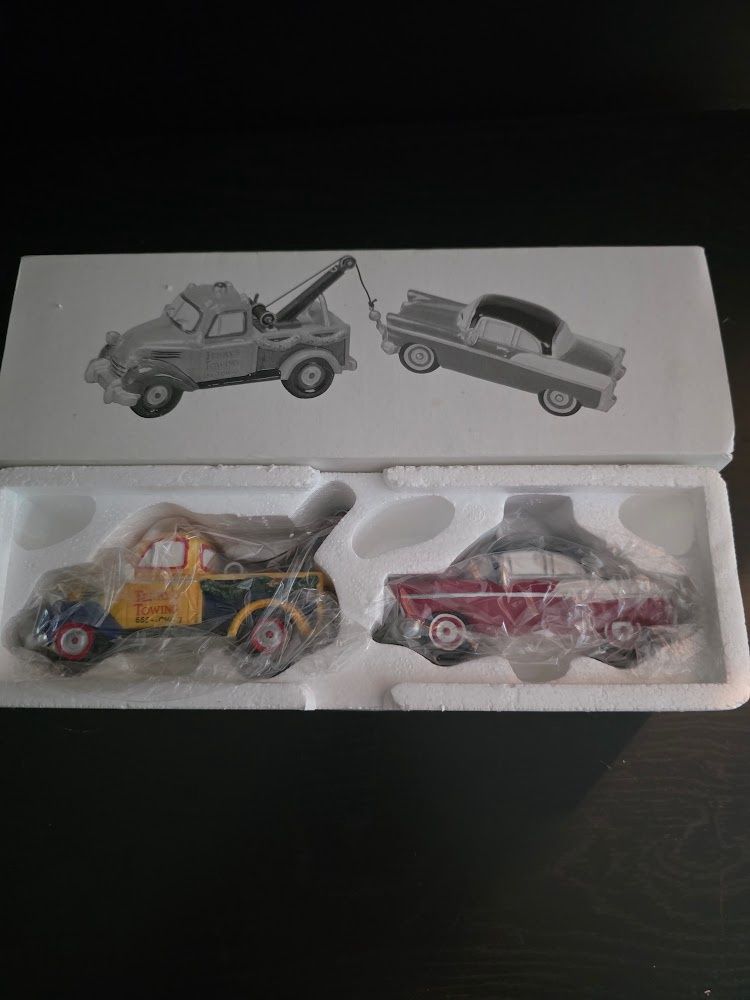 Department 56 Original Snow Village “Terry’s Towing” 54985