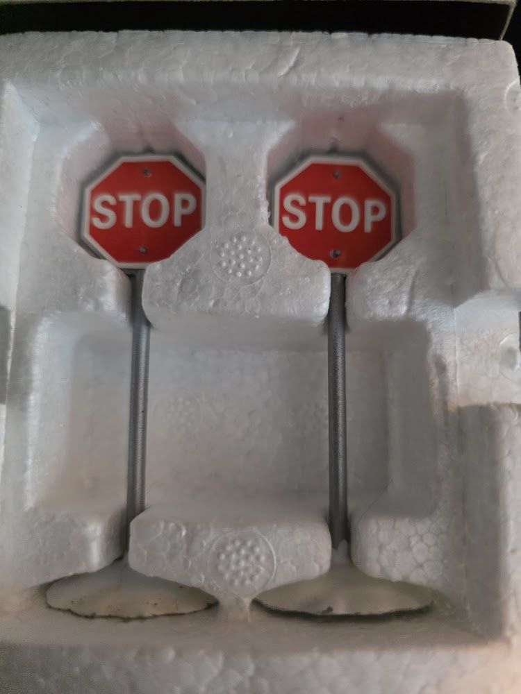 DEPT 56 SNOW VILLAGE STOP SIGNS SET OF 2 W/ORIGINAL BOX 5176-4
