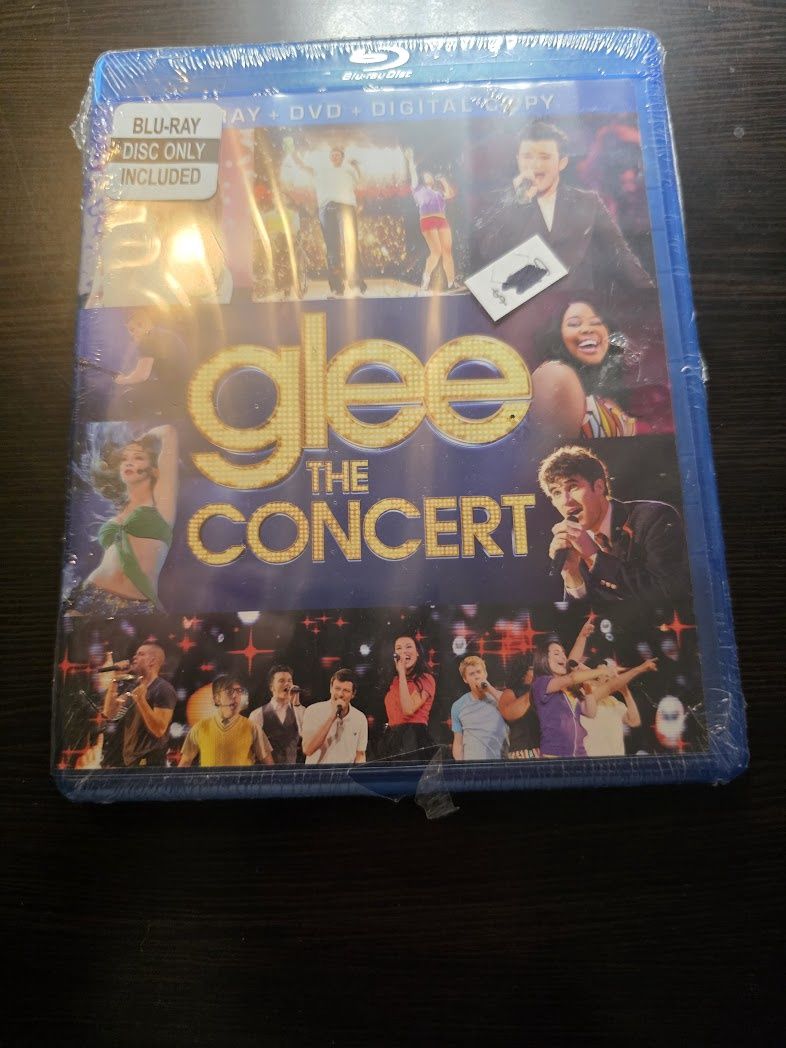 Glee: The Concert Movie (Blu-ray/DVD + DC) NEW!