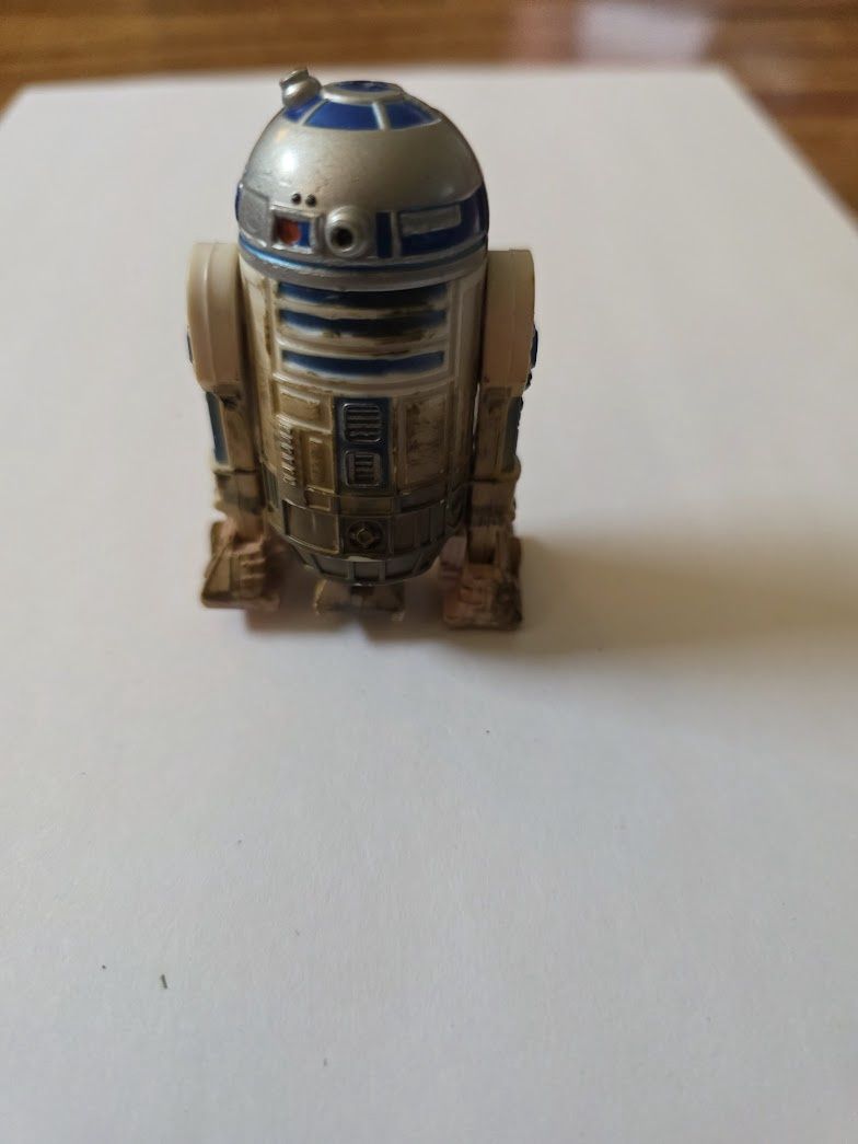 Star Wars Battle Damaged R2-D2 2.5&quot; Action Figure, 2001 Hasbro