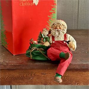 Clothtique Shelf Sitter Santa Figurine w/ Box
