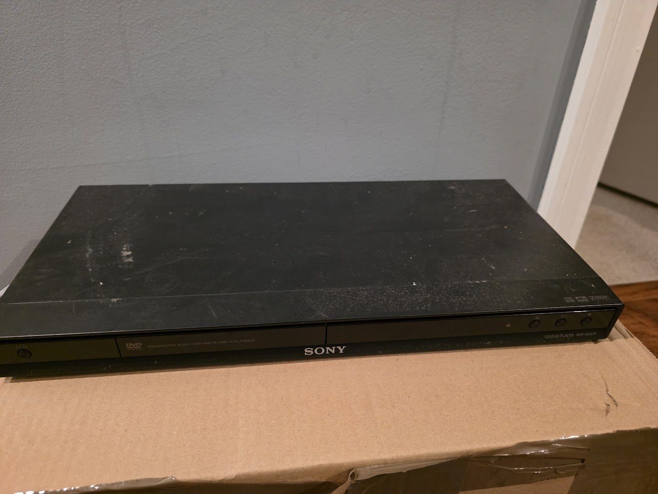 Sony DVP-NS57P CD/DVD Player DVD+RW/+R/-RW/-R Playback No Remote