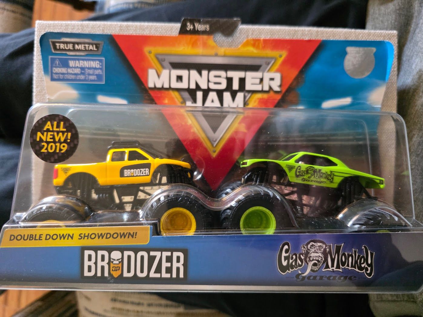 Monster Jam 2019 Brodozer &amp; Gas Monkey Garage 1:64 Doubledown Showdown 2 Pack