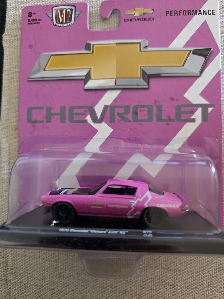 M2 Machines 1970 Chevrolet Camaro Z/28 RS  Satin Pink