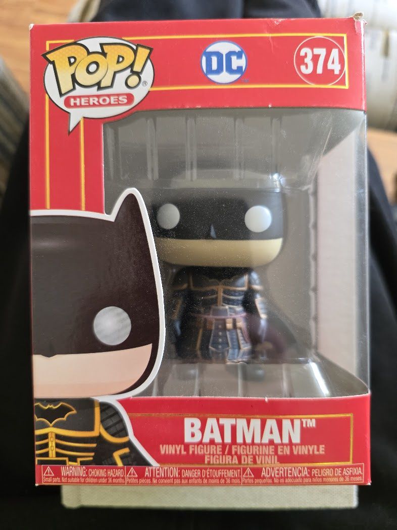 Funko Pop! Vinyl: DC Universe - Batman #374 *minor box damage