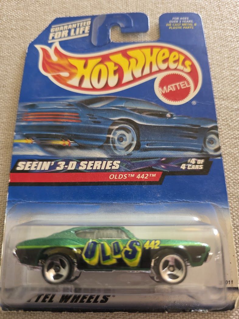 Hot Wheels Olds 442 #012 Seein' 3-D Series 4 of 4 Green Die-Cast Car 2000