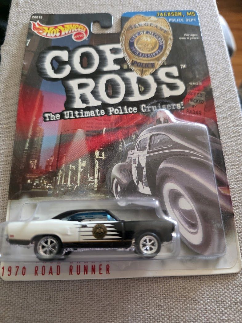 Hot Wheels Cop Rods Jackson, MS 1970 Road Runner - 1:64 Diecast Car