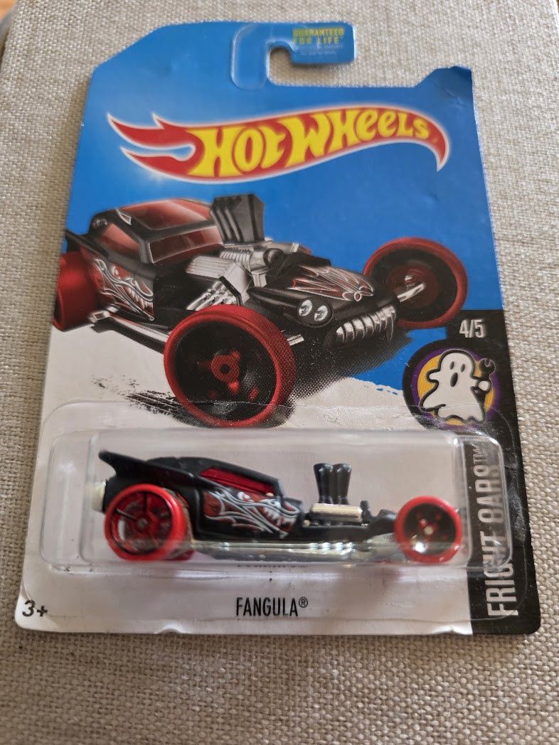 2017 Hot Wheels Treasure Hunt Fright Cars 4/5 FANGULA Flat Black w/Red Wheels
