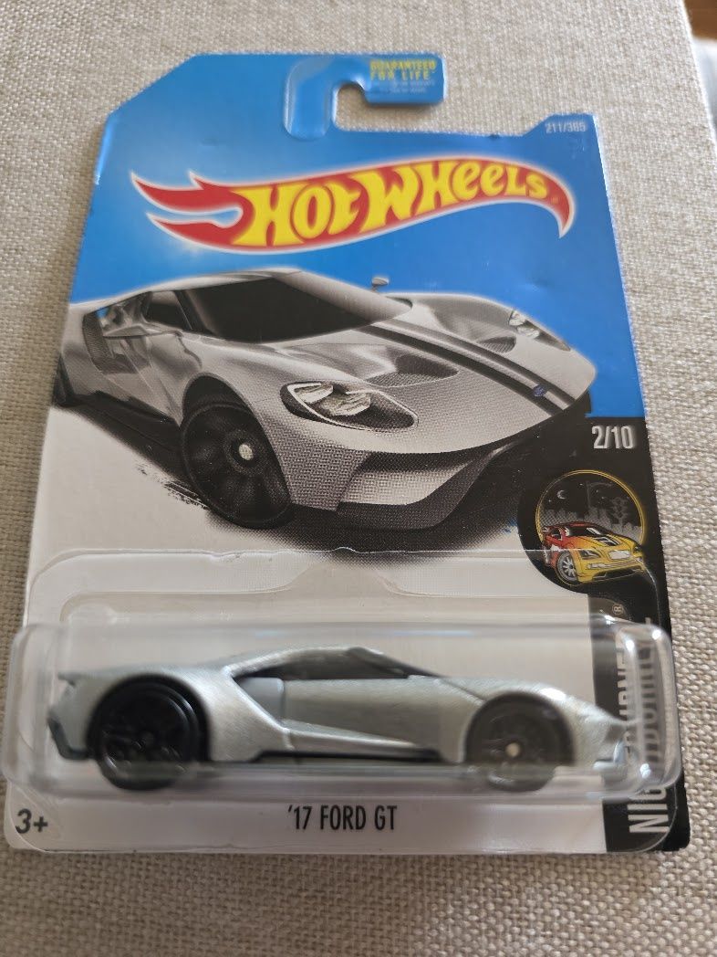 2017 Hot Wheels '17 Ford GT Silver Nightburnerz 2/10 211/365