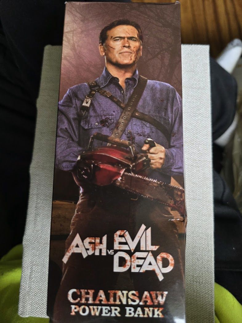 Ash vs Evil Dead Chainsaw Power Bank Starz 2016 Loot Crate