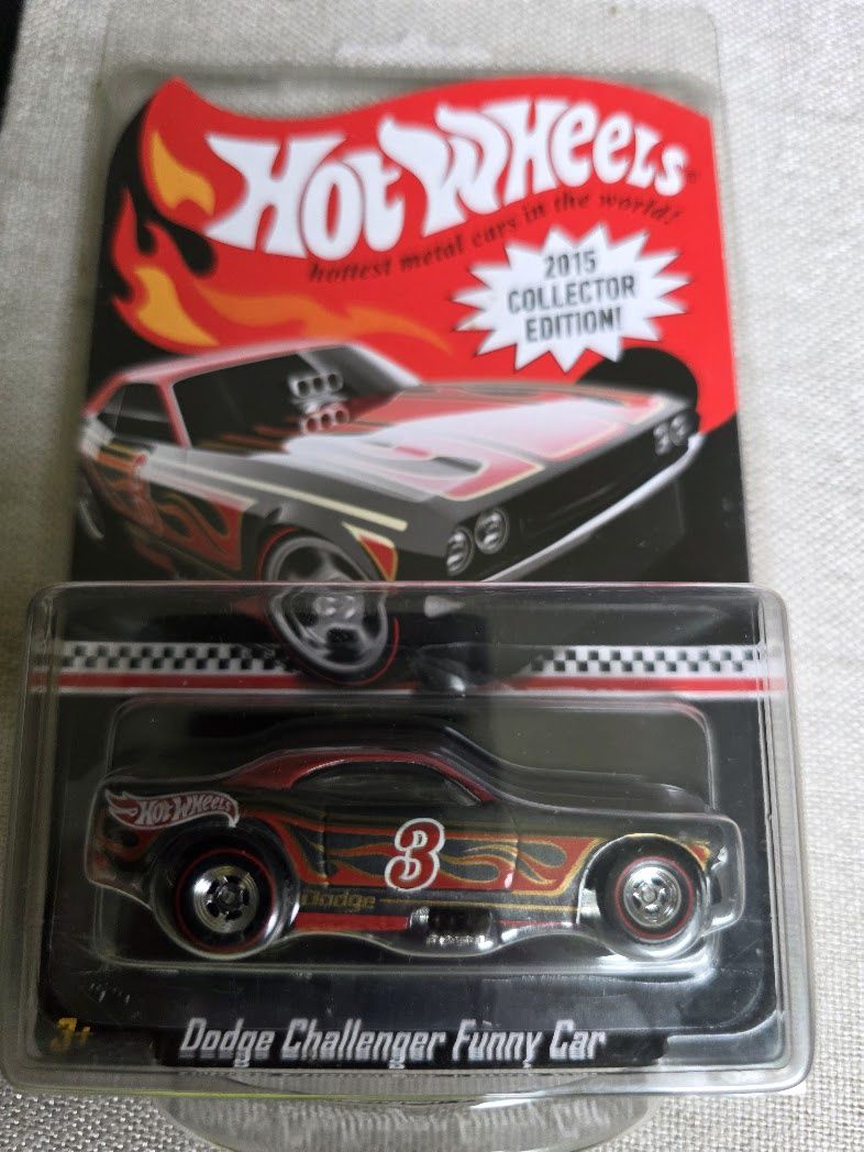 Hot Wheels - Dodge Challenger Funny Car - 2015 Collector Edition RLC Real Rider