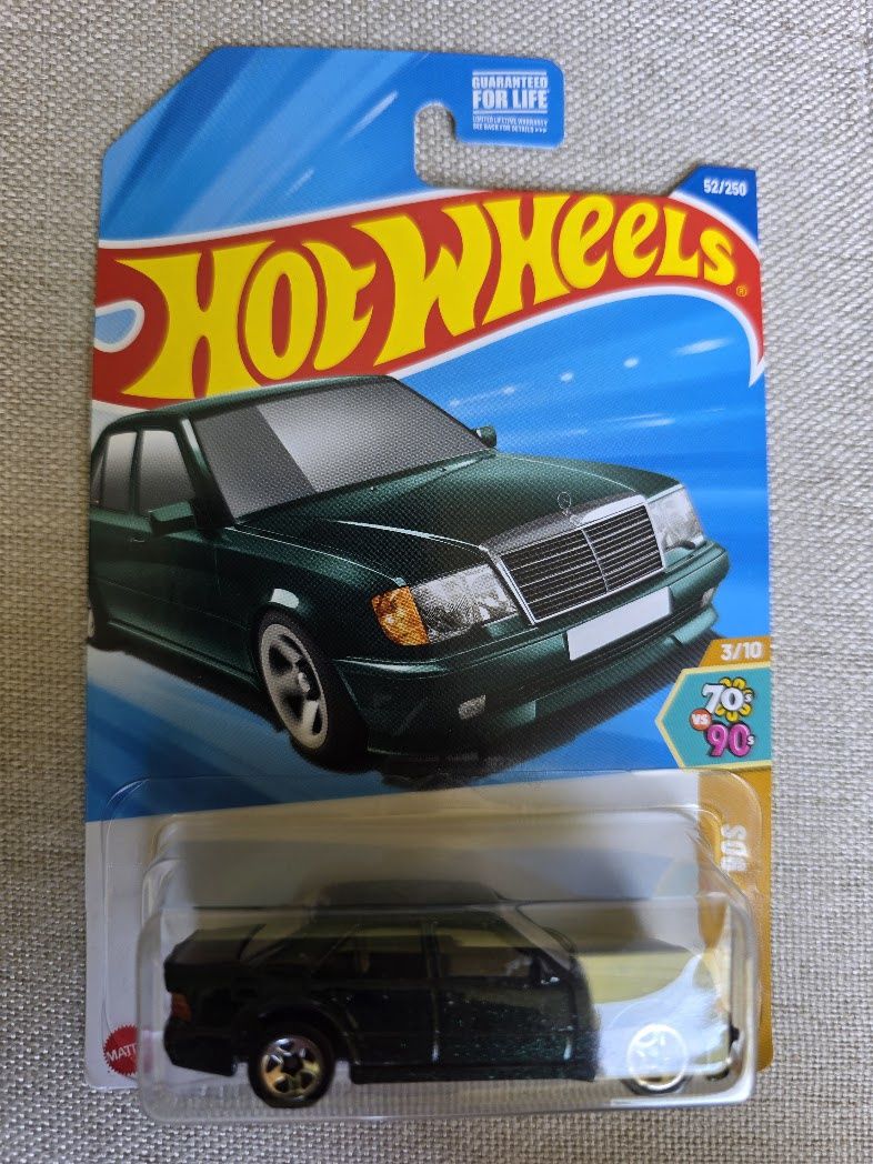 2025 Hot Wheels Mercedes Benz 500 E W124 Green HW 70's vs 90's Toy Car New