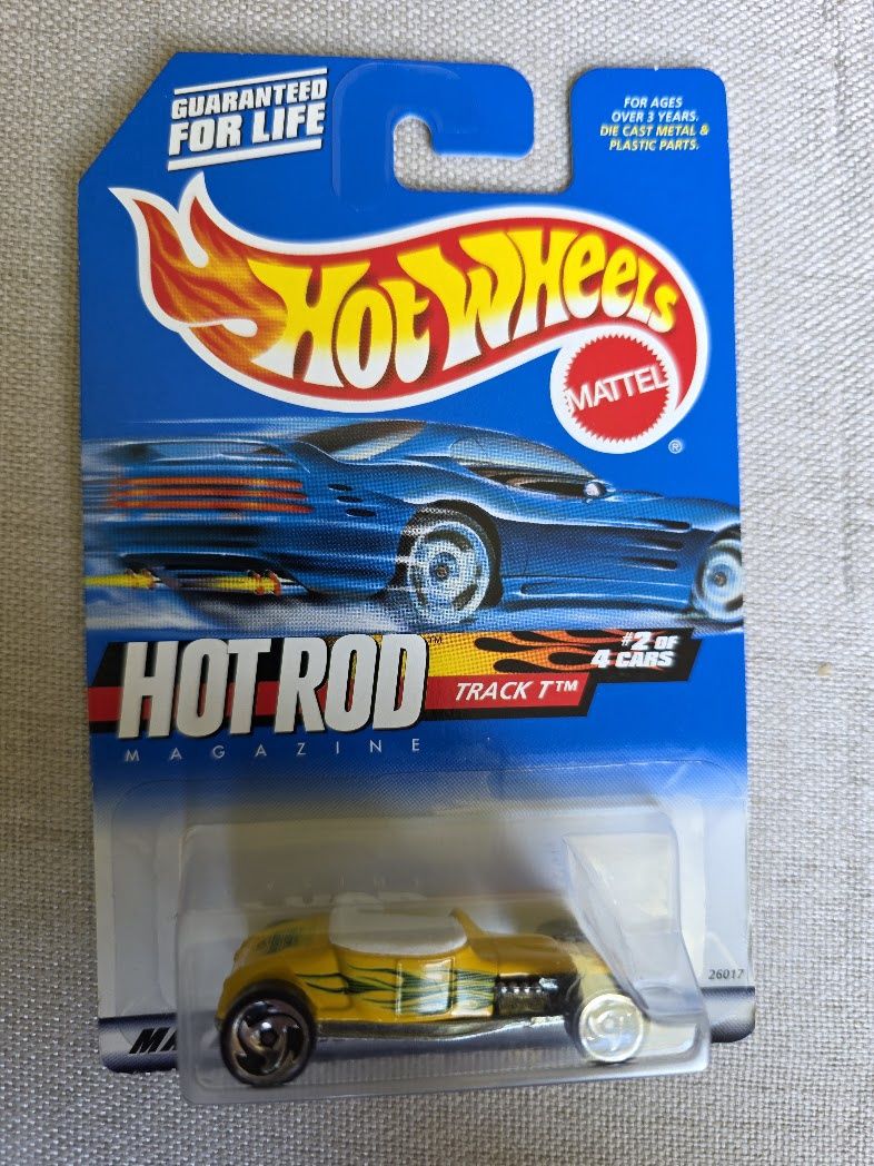 Hot Wheels Hot Rod Magazine #2 of 4 Cars Track T 2000 #006 Yellow