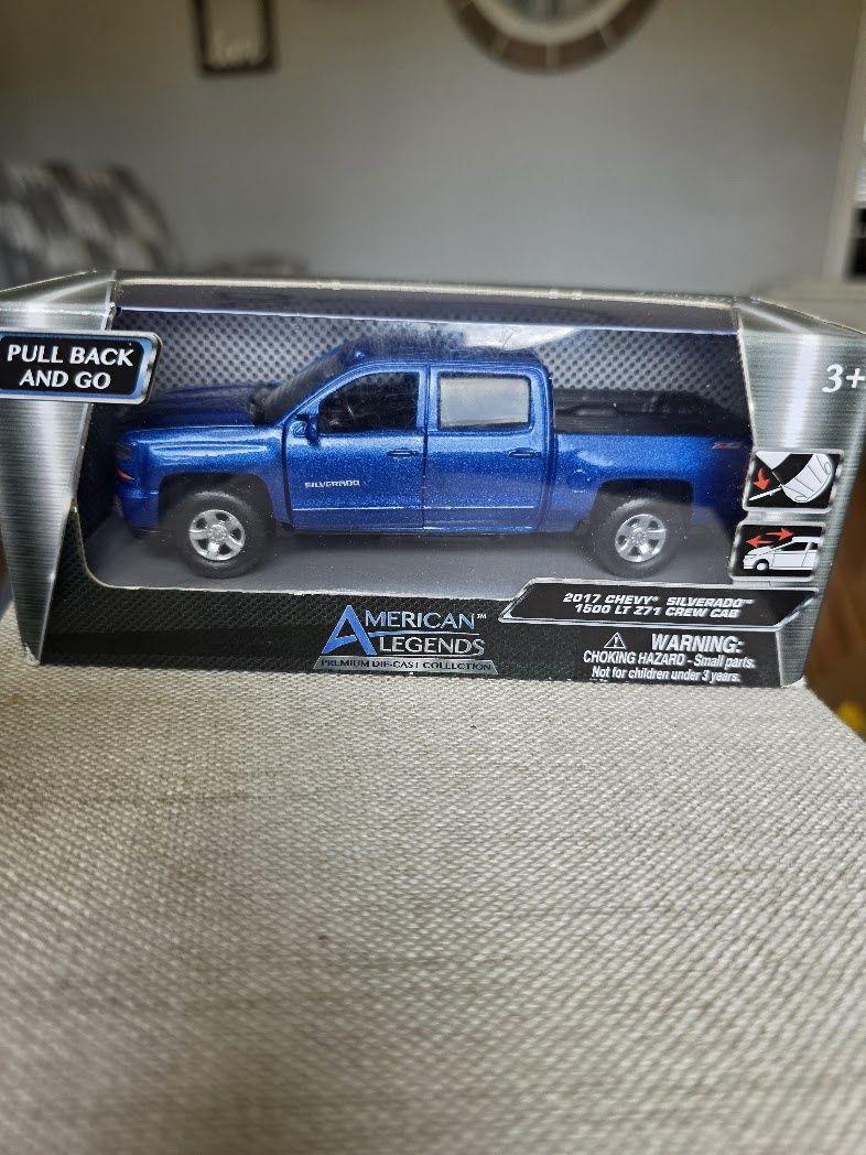 American Legends 2017 Chevy Silverado 1500 LT Z71 Crew Cab Blue