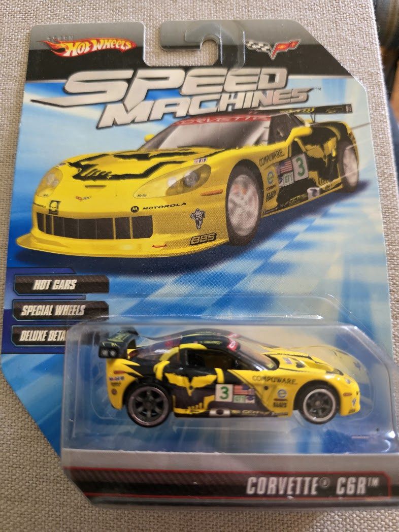 MATTEL HOT WHEELS SPEED MACHINES Premium Corvette C6R Yellow NEW AUTHENTIC