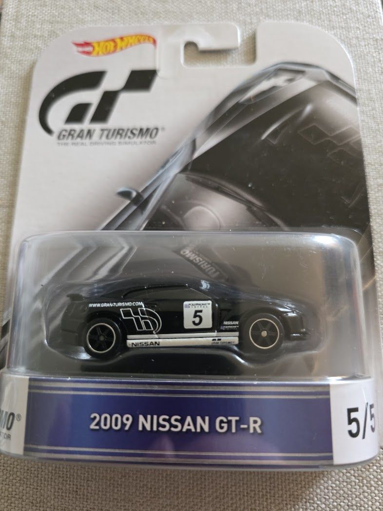 Hot Wheels Retro Entertaiment 2009 Nissan GT-R Gran Turismo