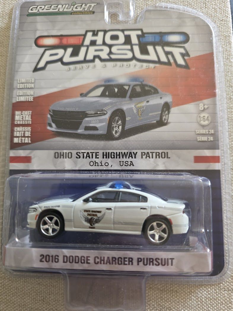 Hot Pursuit Ohio State Highway Patrol 2016 Dodge Charger Series 24 1/64 Diecast